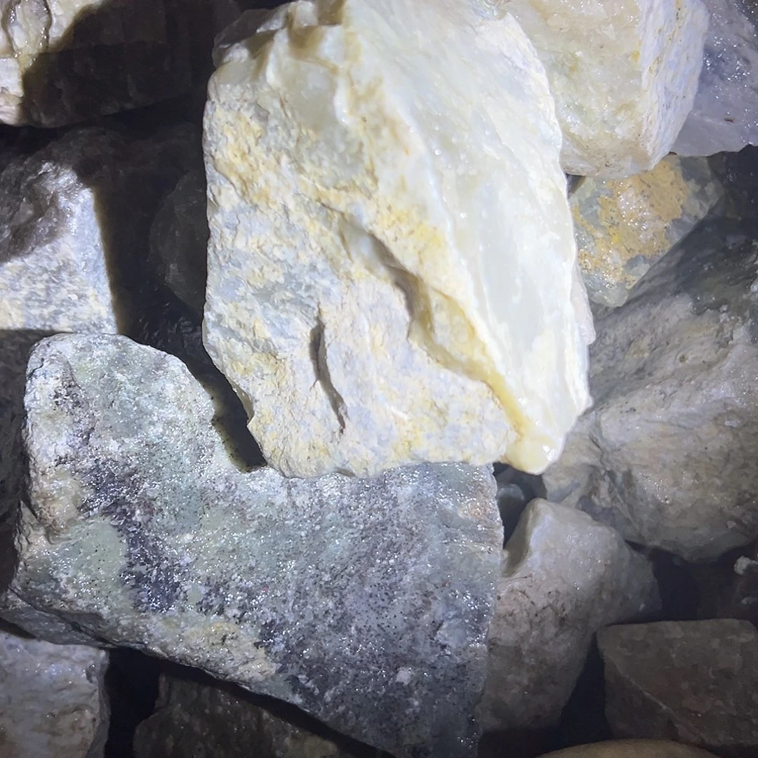 和田玉（糖玉）未镶嵌车挂