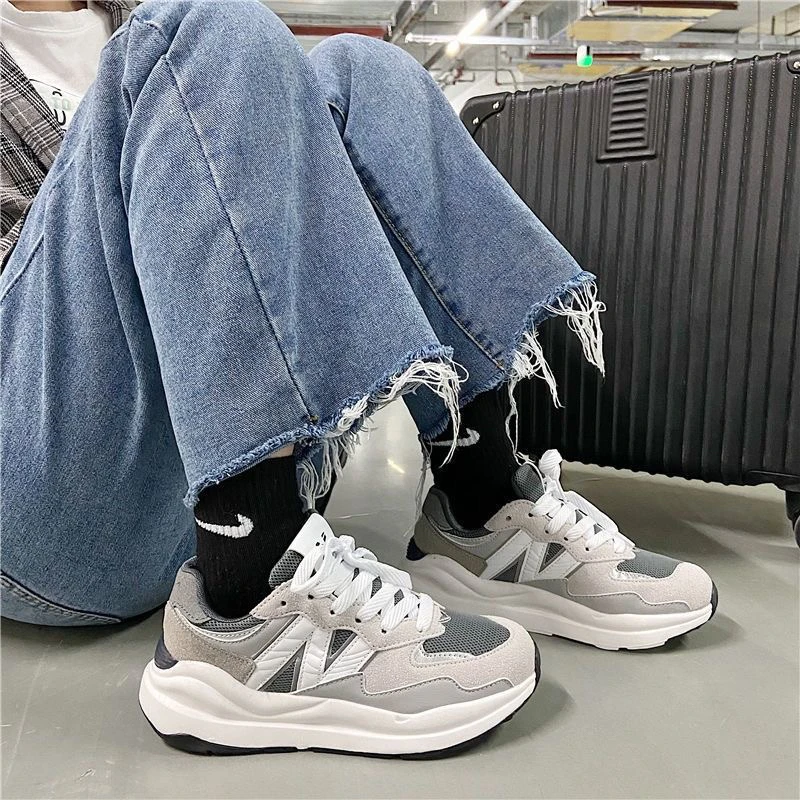 B81新款复古老爹鞋男女通用轻便透气休闲运动百搭