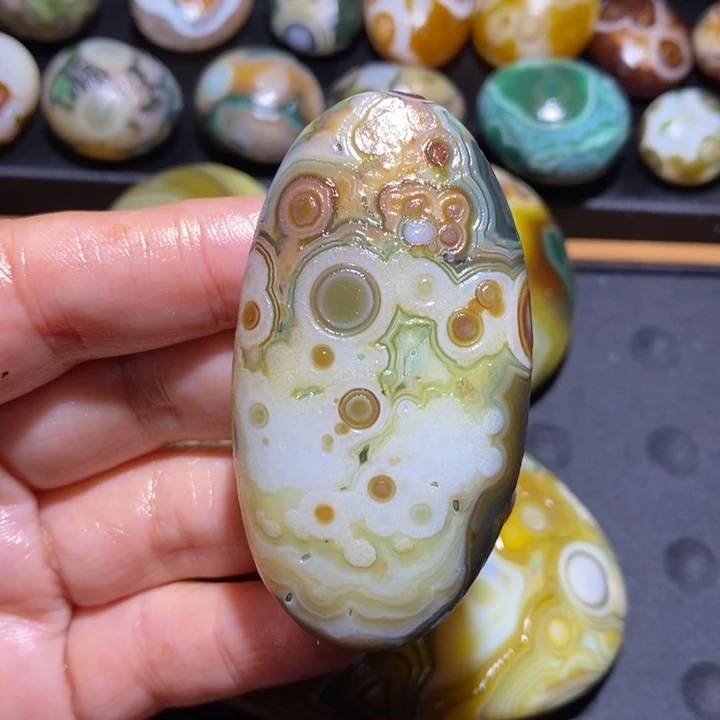 未镶嵌玛瑙/玉髓珠宝半成品98