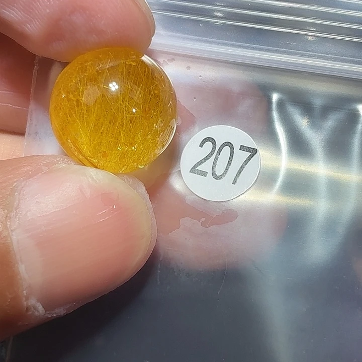 吴***瘦吊坠(不含链)未镶嵌水晶