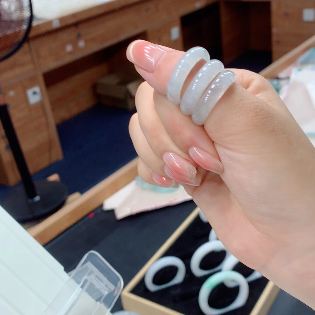 未镶嵌戒指翡翠多样性发1