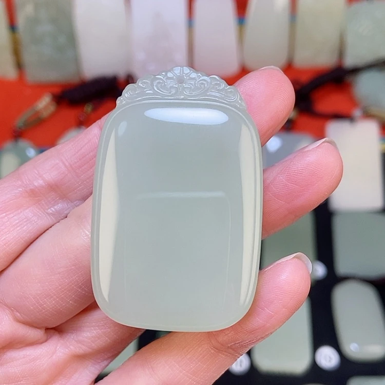 【闪购商品】颈饰未镶嵌和田玉