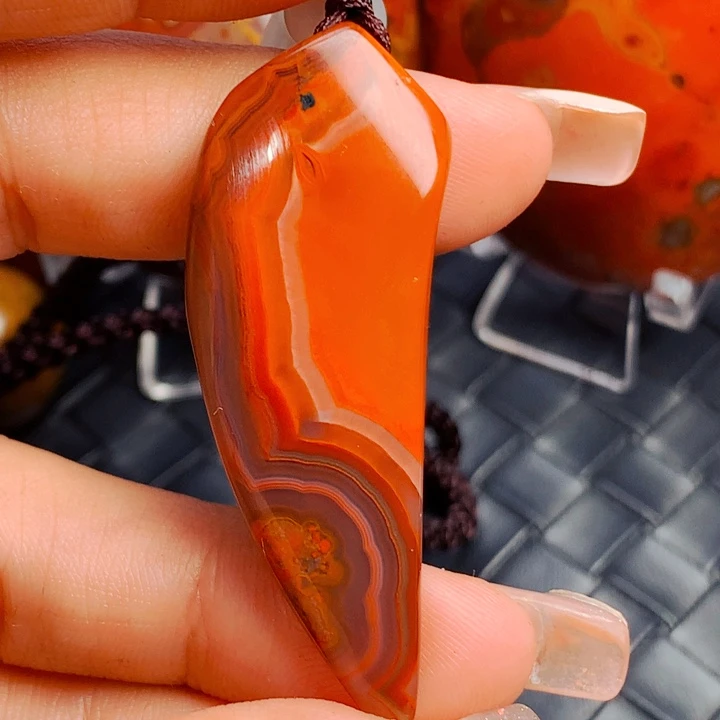 玛瑙/玉髓颈饰未镶嵌智**智