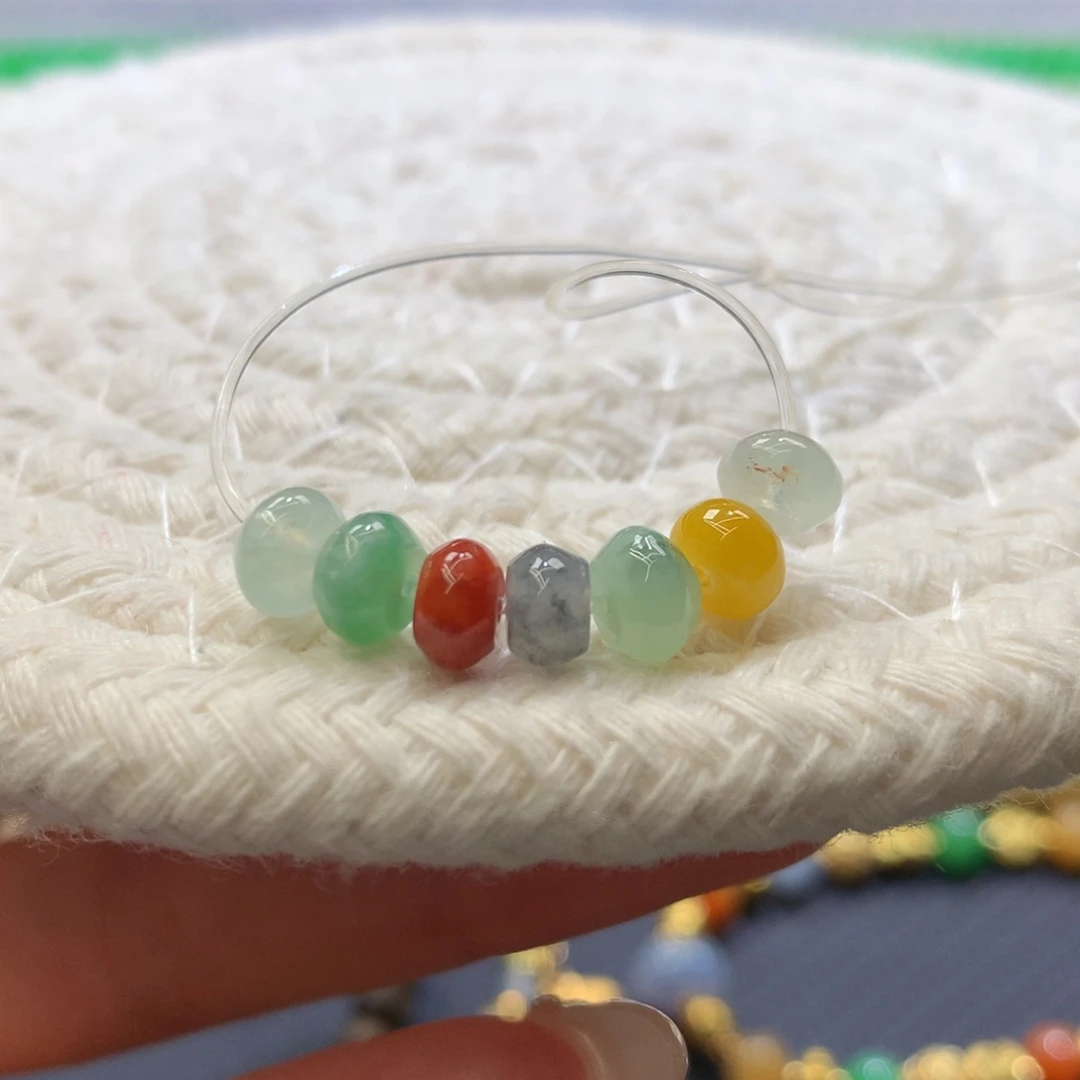 翡翠未镶嵌胸饰 福利一组