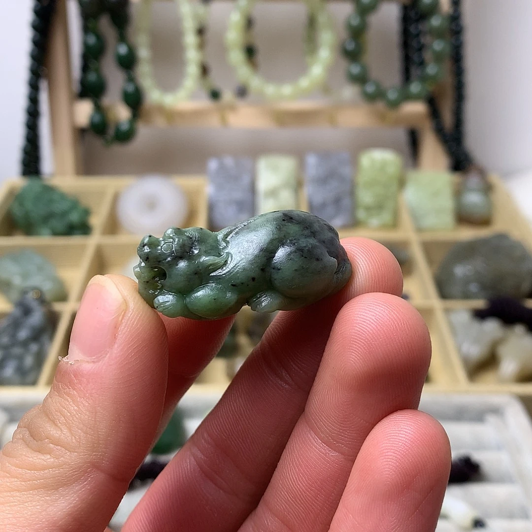 和田玉未镶嵌吊坠(不含链)