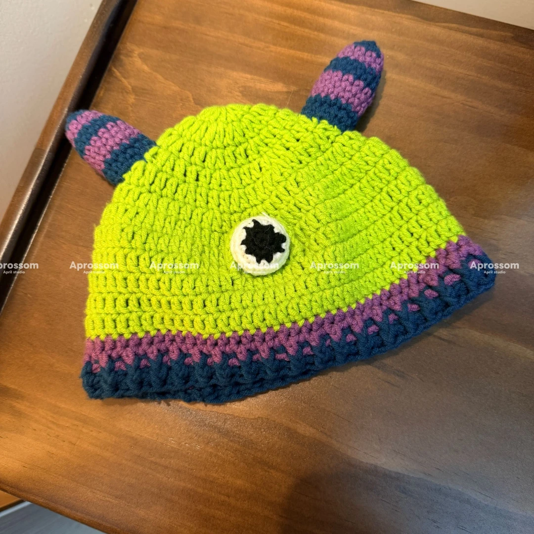 Apr.绿色怪物史莱克卡通搞怪可爱草莓头套针织毛线帽冬季AL251204