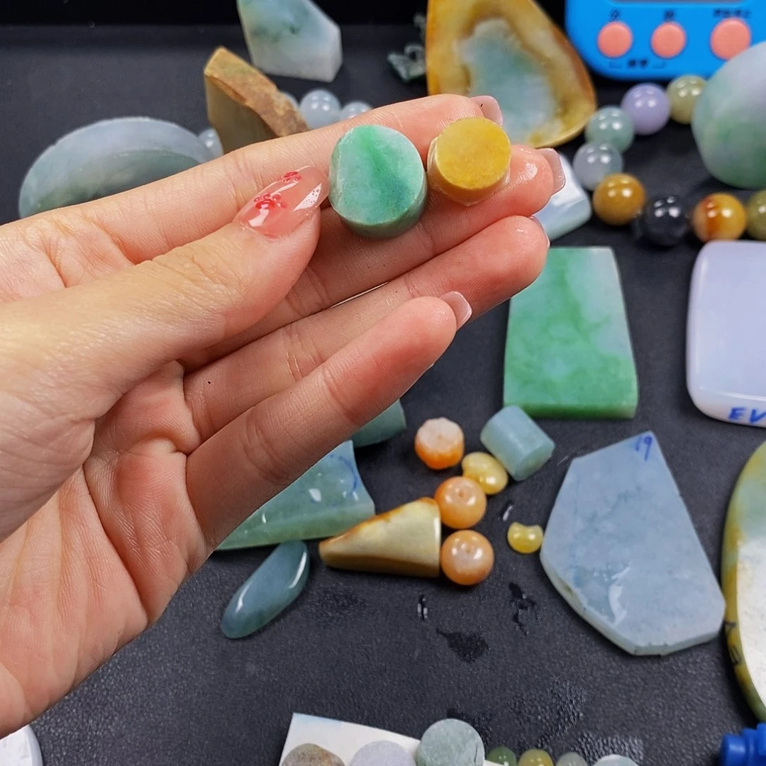 【闪购商品】定制翡翠未镶嵌心**月定制