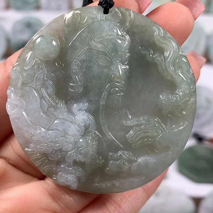 翡翠未镶嵌颈饰关二爷福利