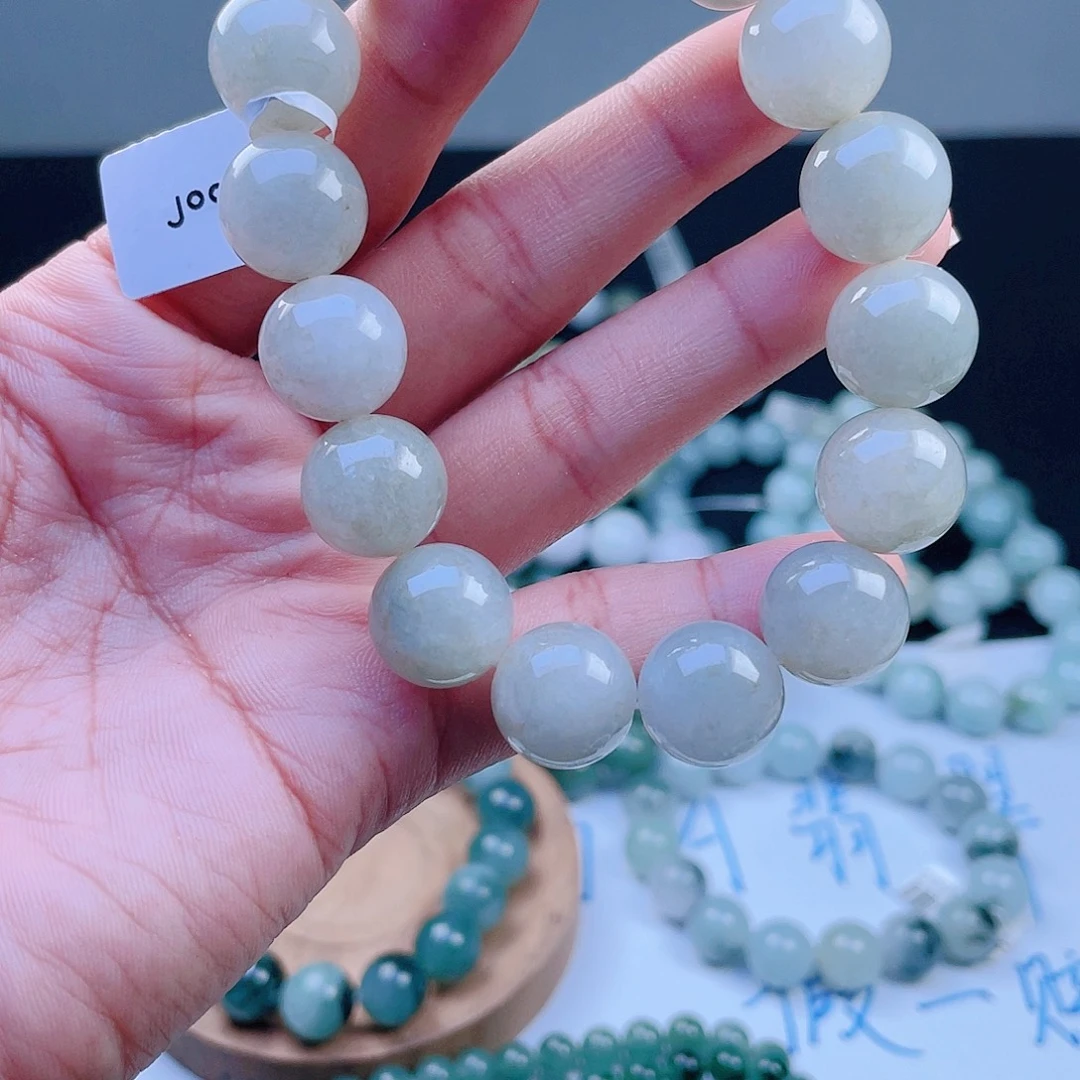 定制翡翠未镶嵌珠串
