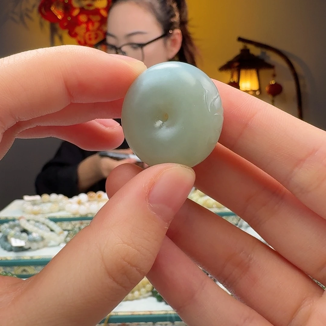 和田玉吊坠9未镶嵌