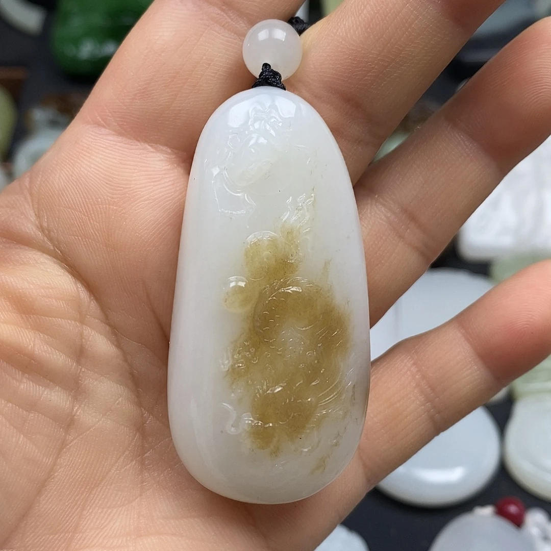 和田玉未镶嵌颈饰