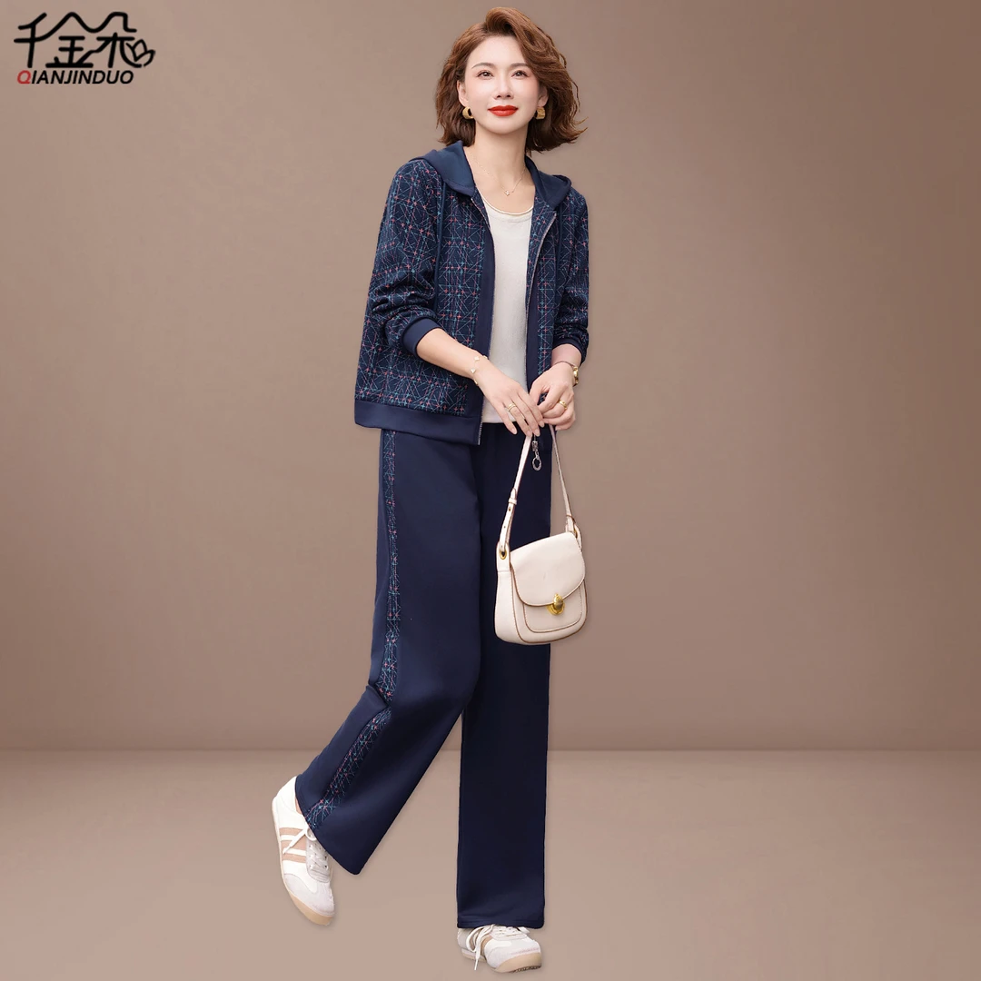 2025新款妈妈秋装运动套装洋气中老年外套女春秋时尚品牌宽松大码