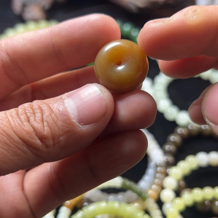 和田玉（糖玉）未镶嵌手链