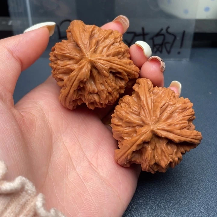 长***虾吊坠文玩核桃白狮子