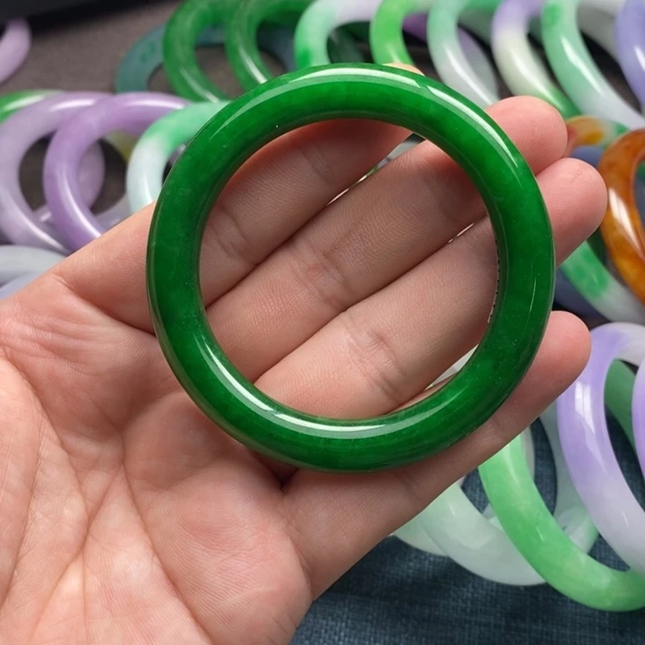 ****️仿水晶非金属高端手镯时尚百搭款式