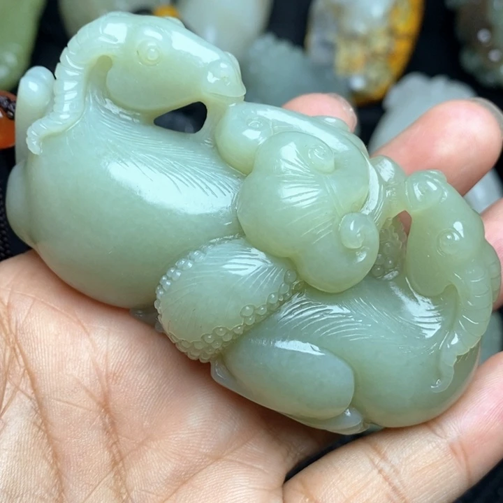 颈饰未镶嵌和田玉