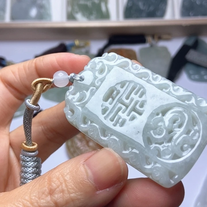 翡翠未镶嵌挂件翡翠