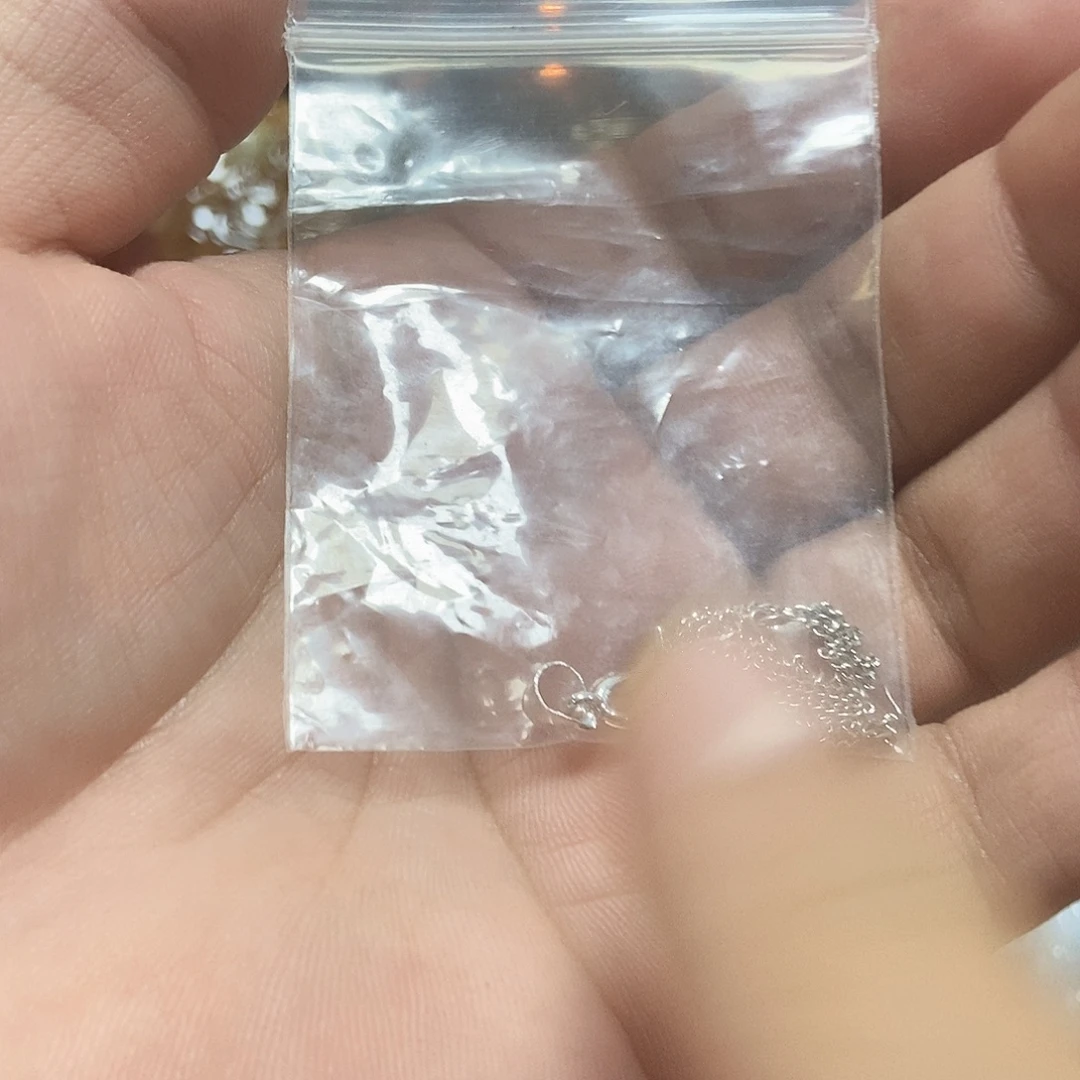 翡翠未镶嵌颈饰链子