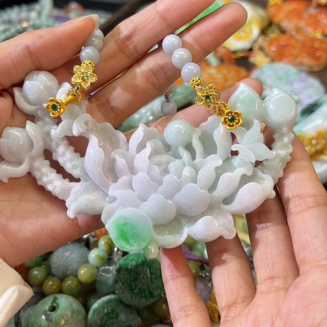 翡翠颈饰未镶嵌待编款