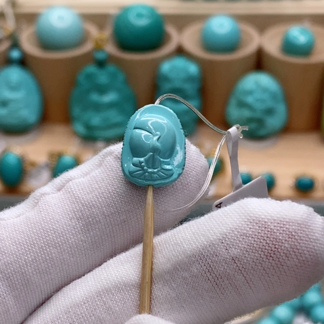 绿松石未镶嵌珠宝奇石