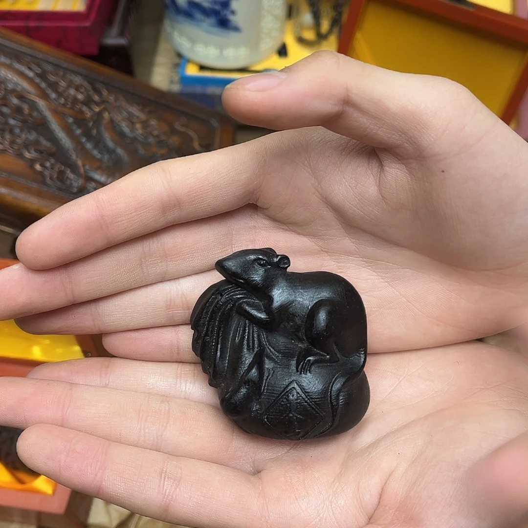 大叶紫檀（黑酸枝木类）