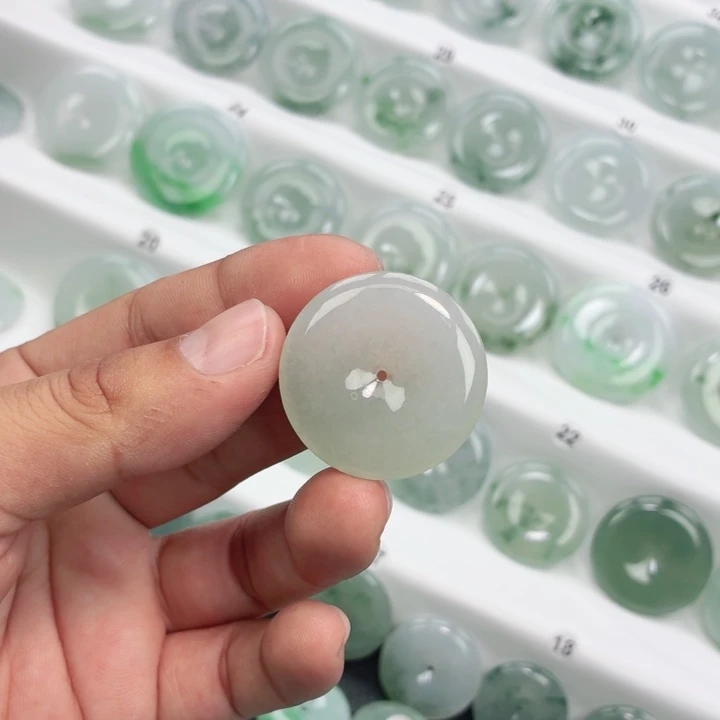 翡翠未镶嵌颈饰缅甸天然A货翡翠32.8-6.1