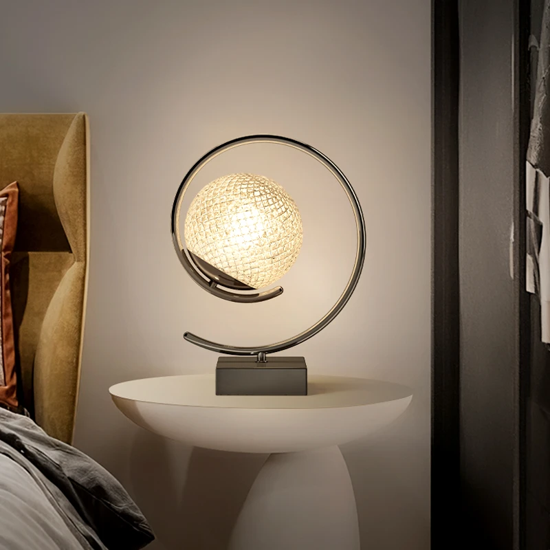 台灯卧室床头灯创意轻奢高级感玻璃圆球房间书桌装饰氛围感台灯