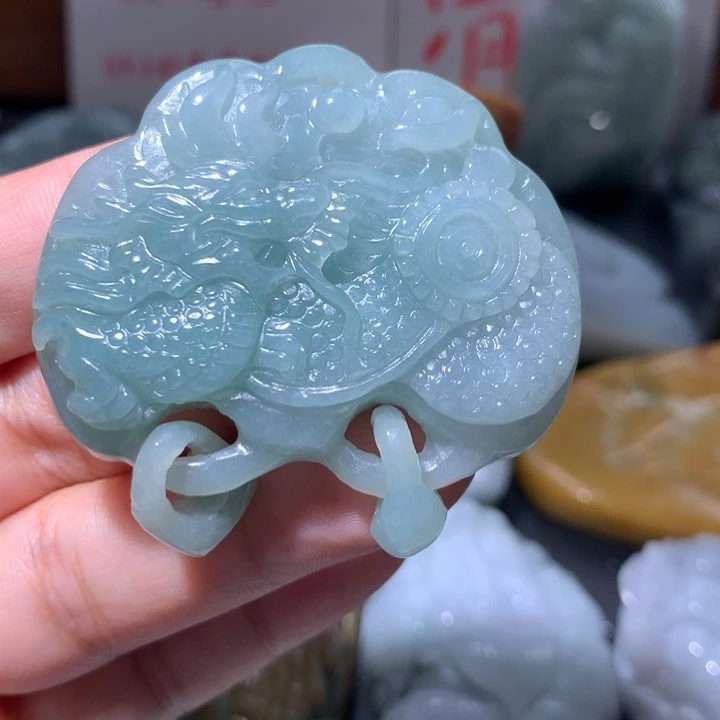 翡翠未镶嵌颈饰保真天然A货翡翠
