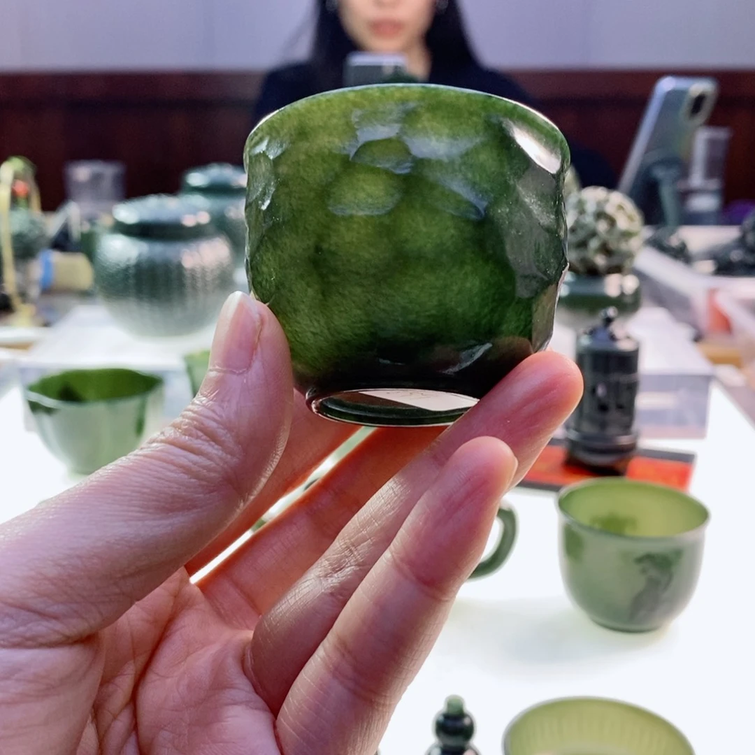 未镶嵌和田玉（青玉）摆件