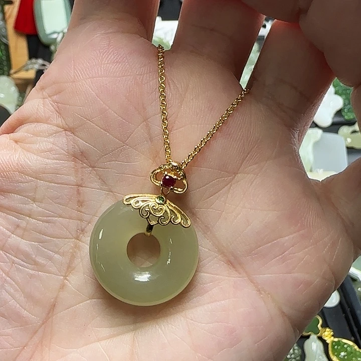 吊坠(赠链)银S925镶嵌和田玉