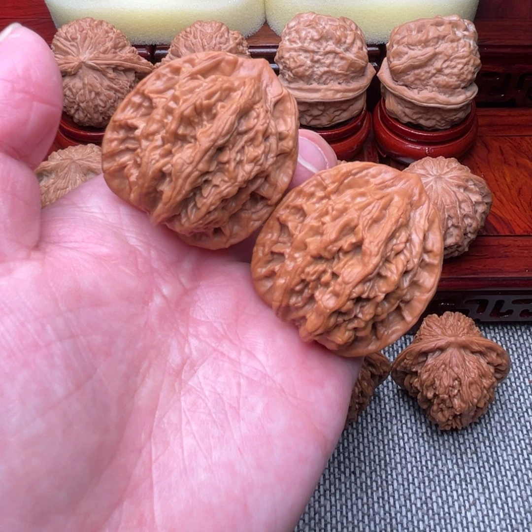 文玩核桃吊坠麦穗虎头41尺