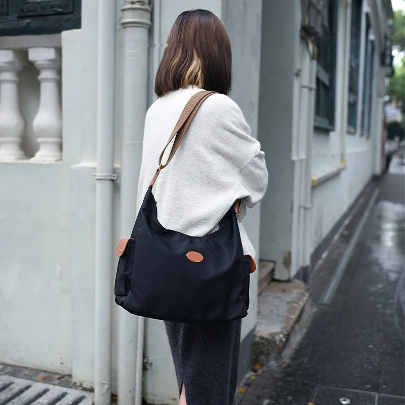 2025时尚百搭包女士简约潮流黑色