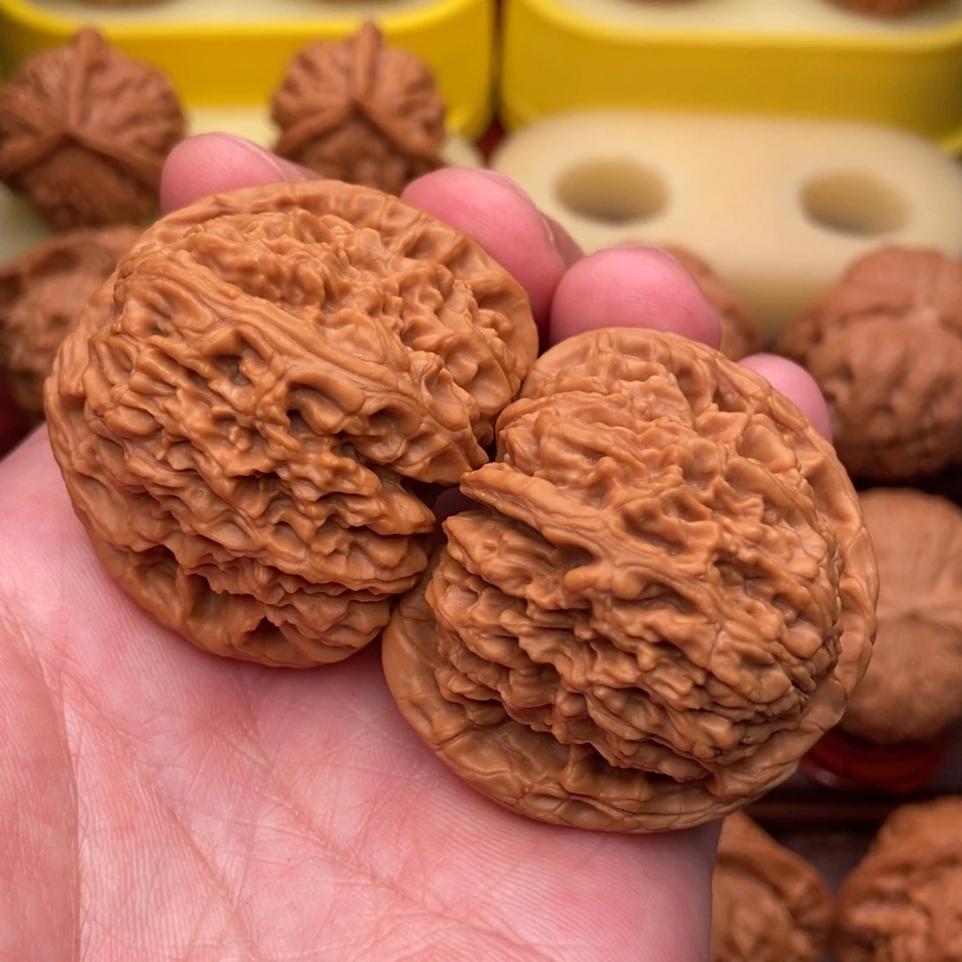 把件文玩核桃毕业绝配大三角南疆石46