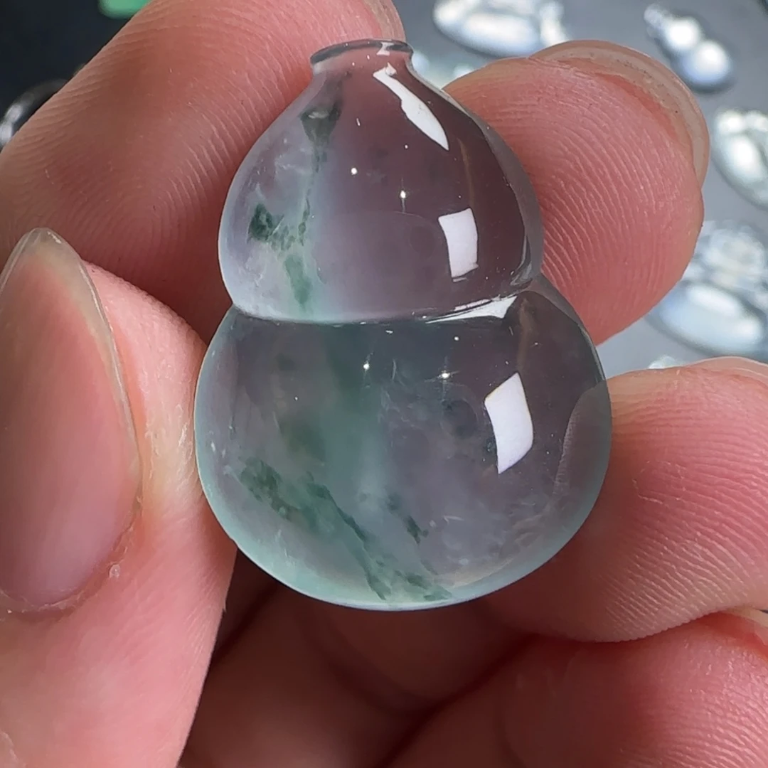 翡翠未镶嵌颈饰