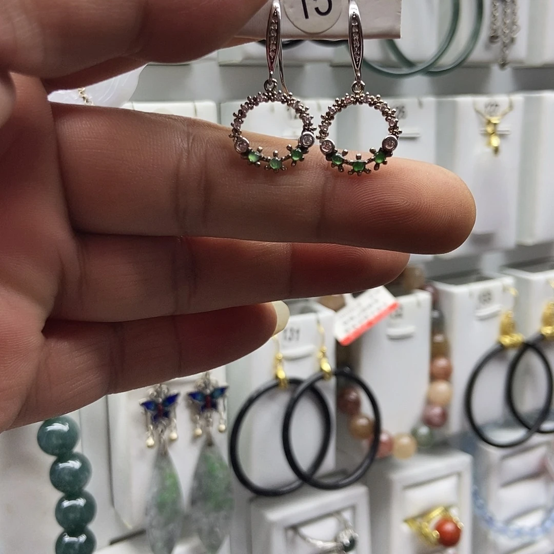 银S925镶嵌翡翠耳饰品质珠宝