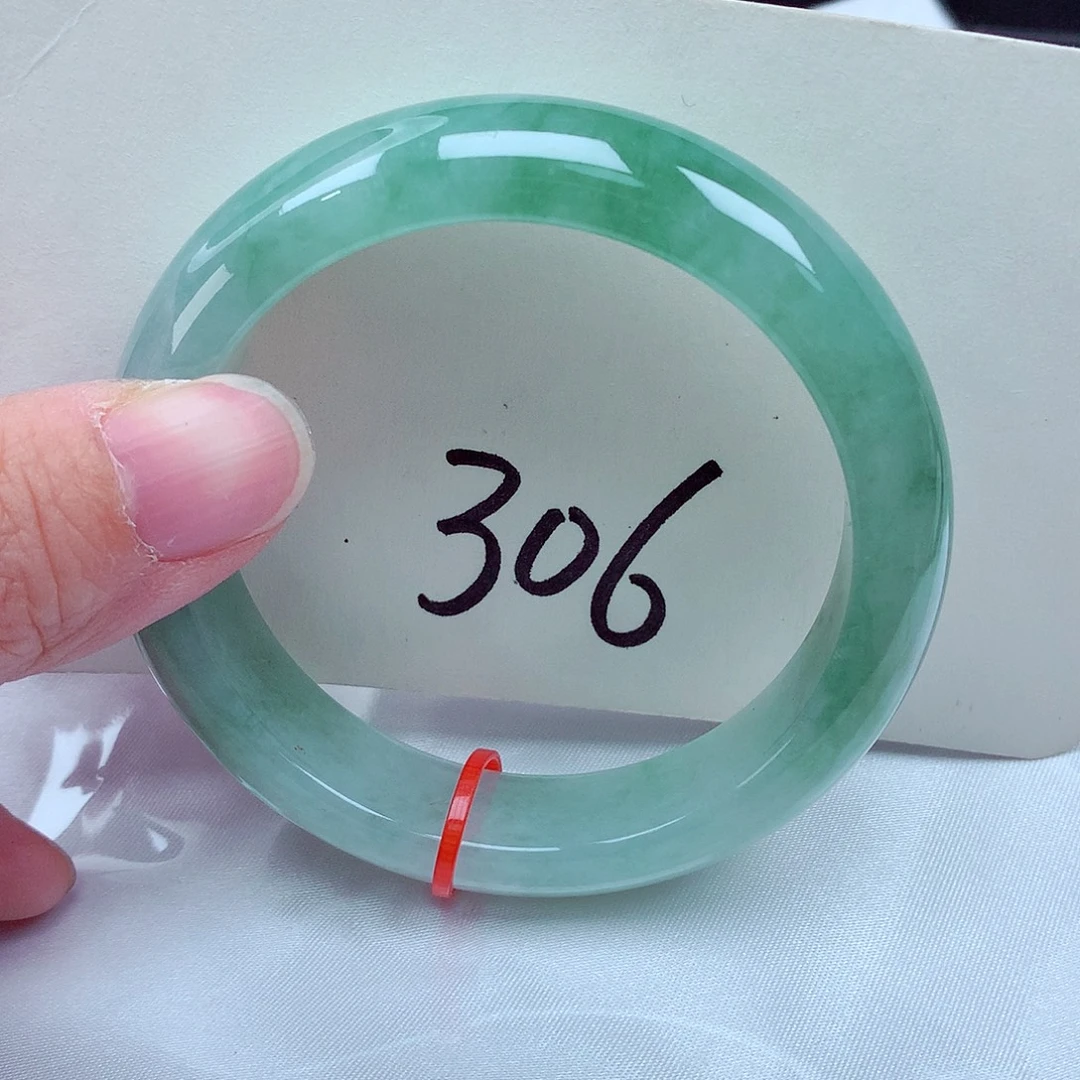 翡翠未镶嵌手镯翡翠