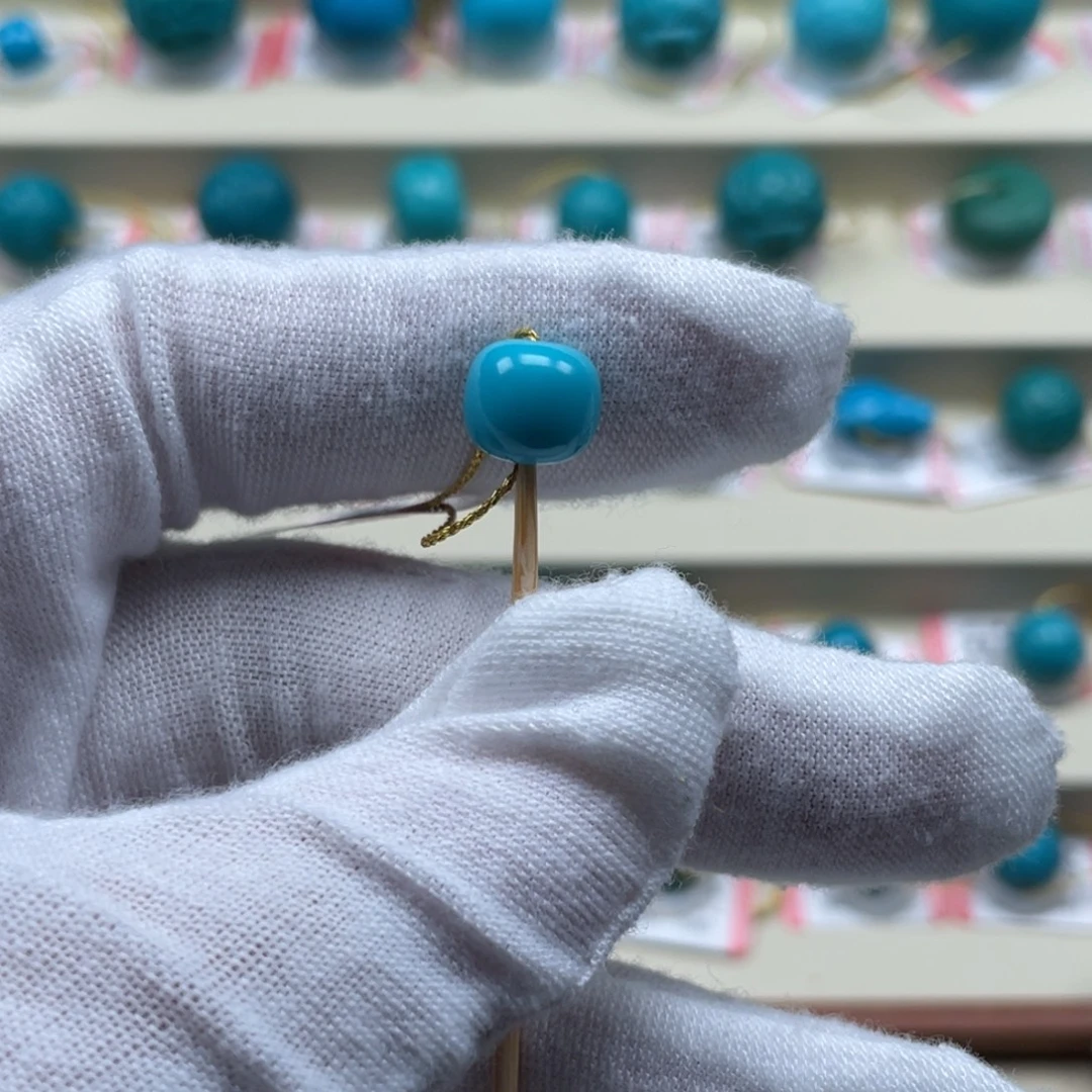 用***0未镶嵌绿松石颈饰