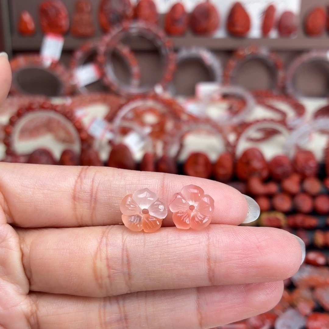 南红玛瑙未镶嵌颈饰有钱花一对