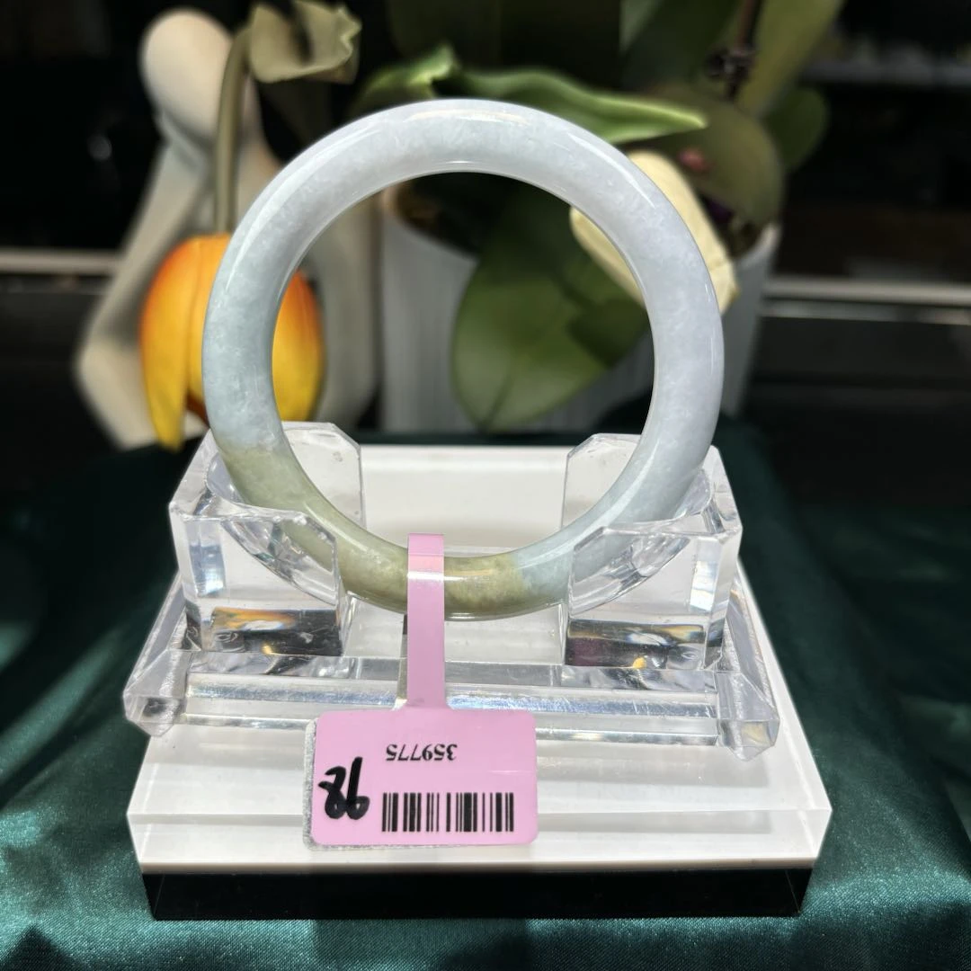 【零零推荐】翡翠手镯86