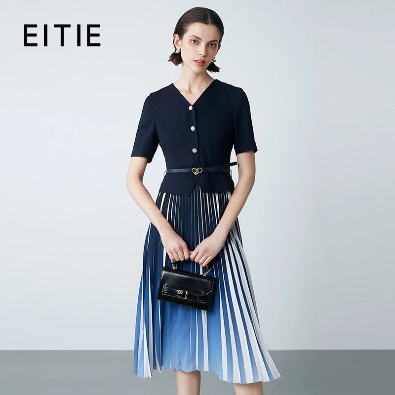 EITIE爱特爱新款时尚通勤假两件收腰百褶渐变西装连衣裙7707429
