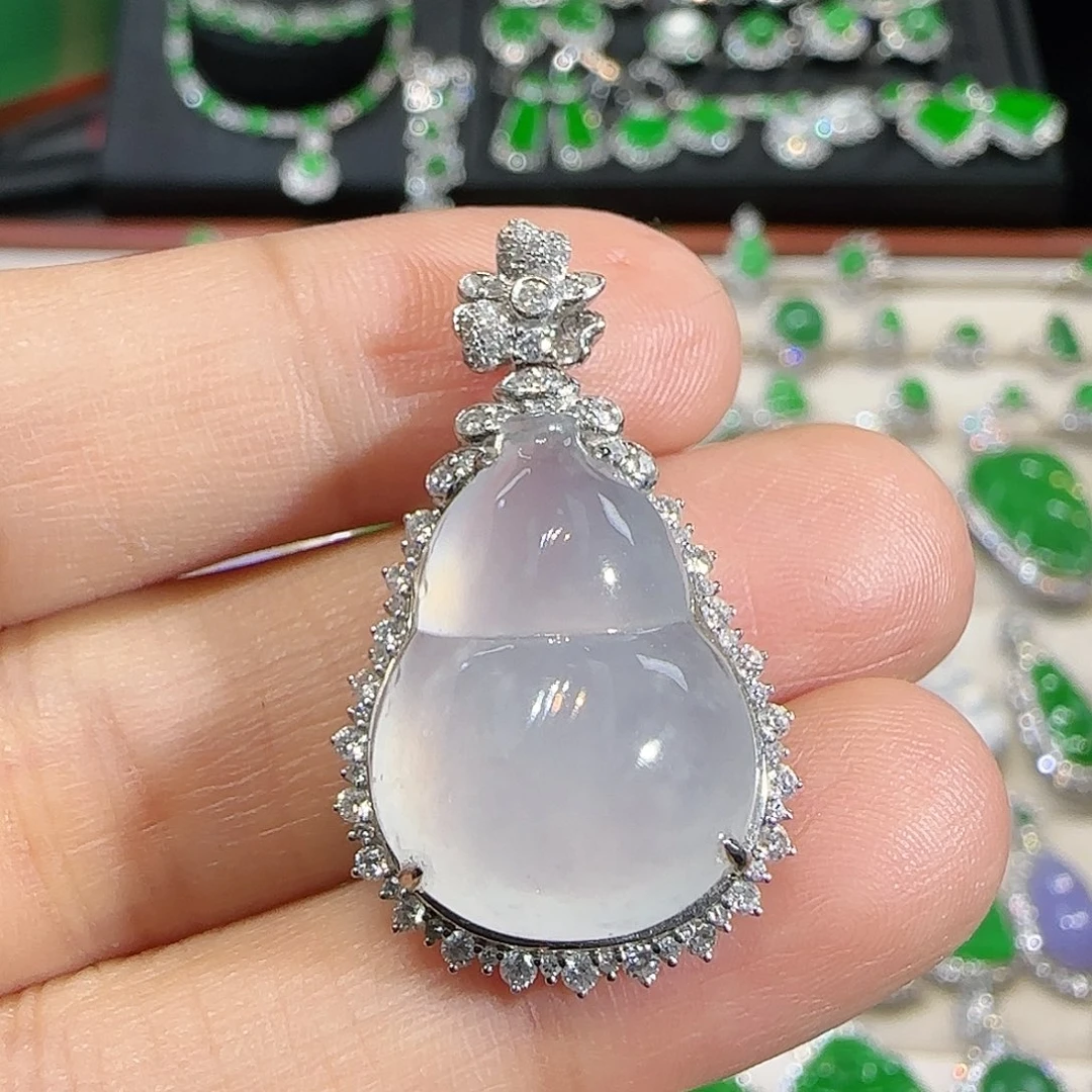 翡翠吊坠(不含链)18K金镶嵌