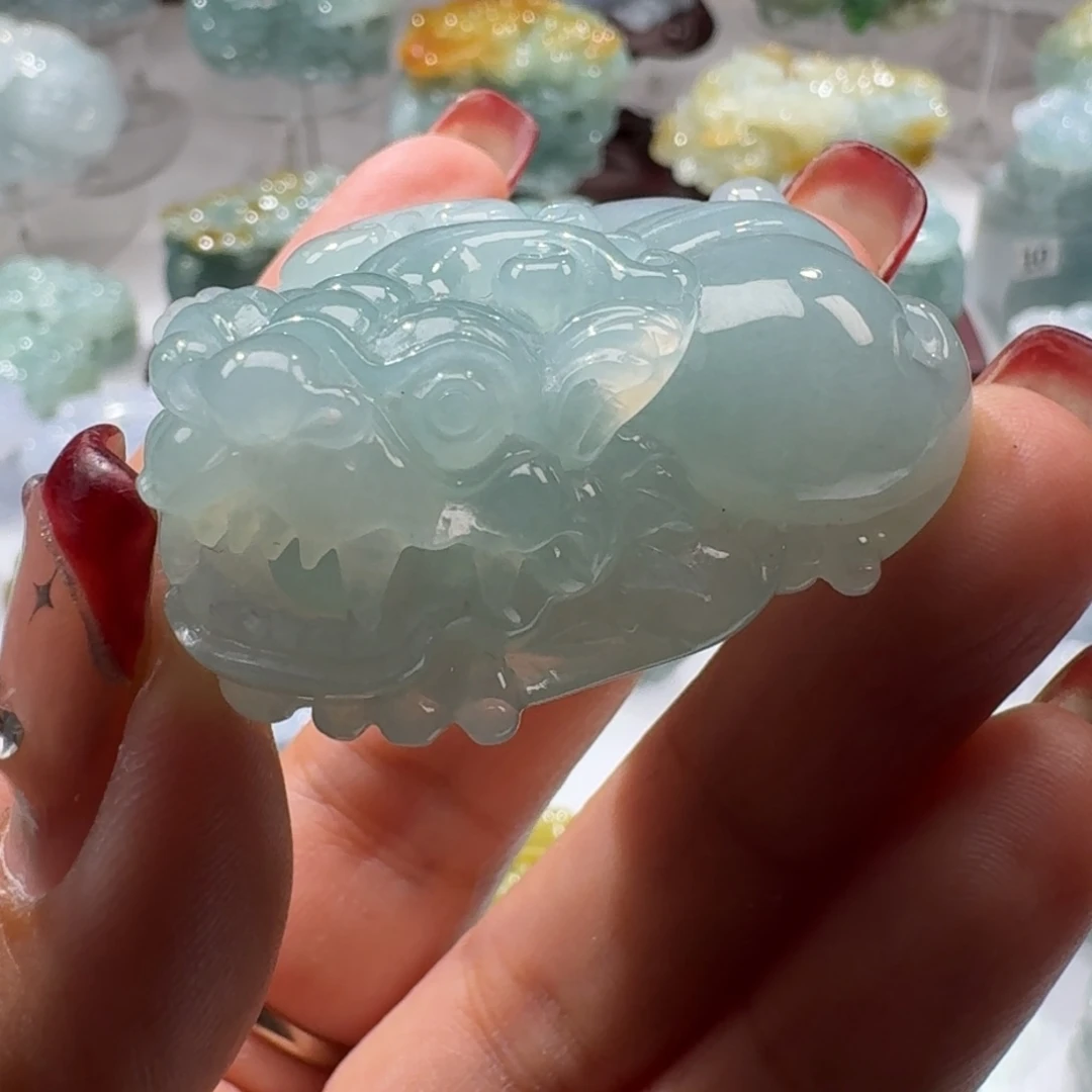 定制翡翠未镶嵌好**段貔貅