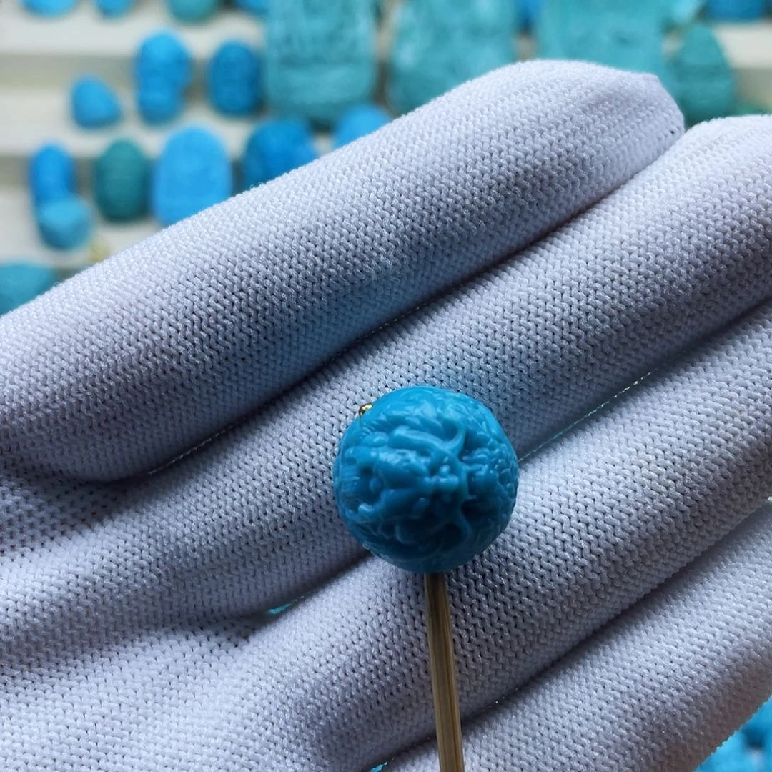 绿松石未镶嵌珠宝奇石