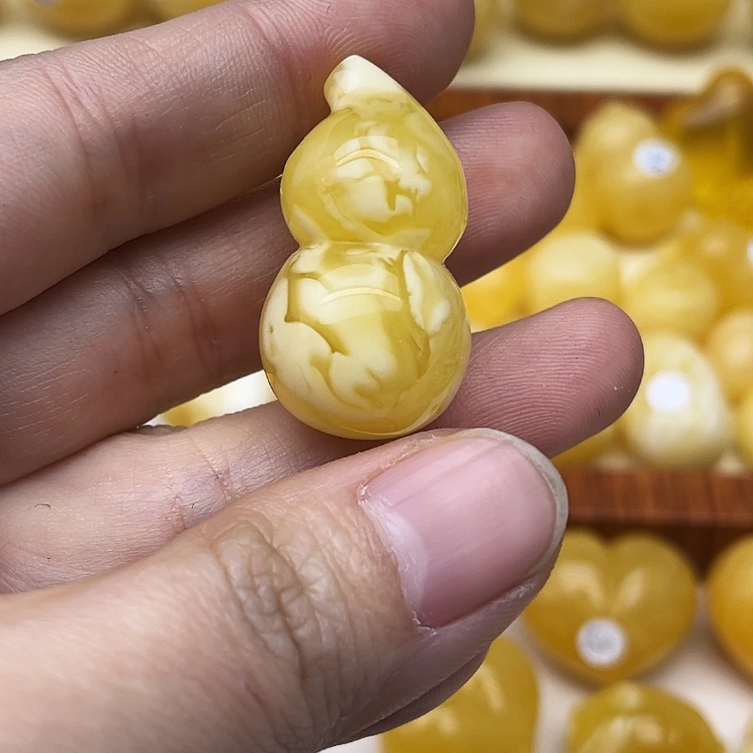 蜜蜡未镶嵌裸石天然