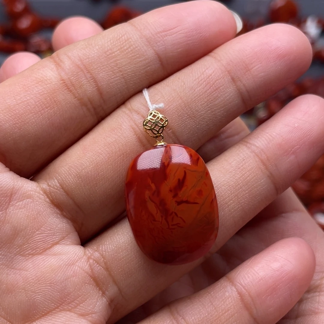 南红玛瑙18K金镶嵌珠宝奇石蛋面吊坠