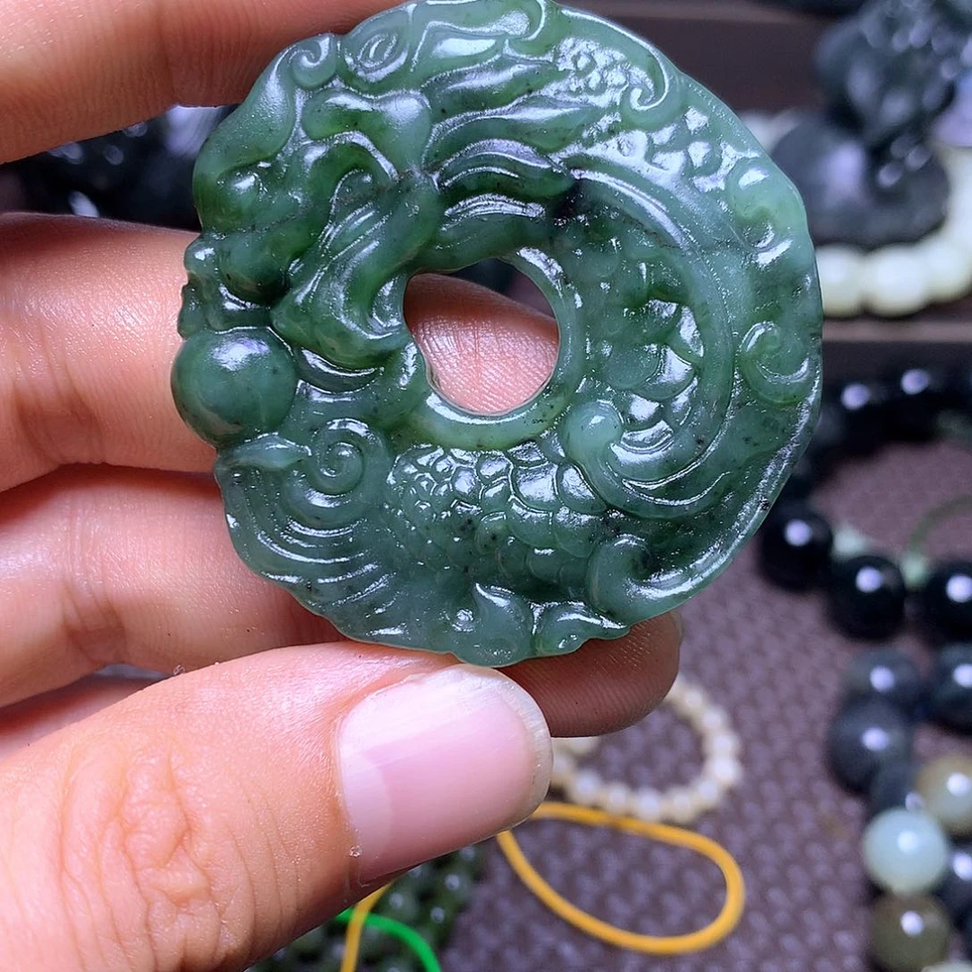 颈饰未镶嵌和田玉