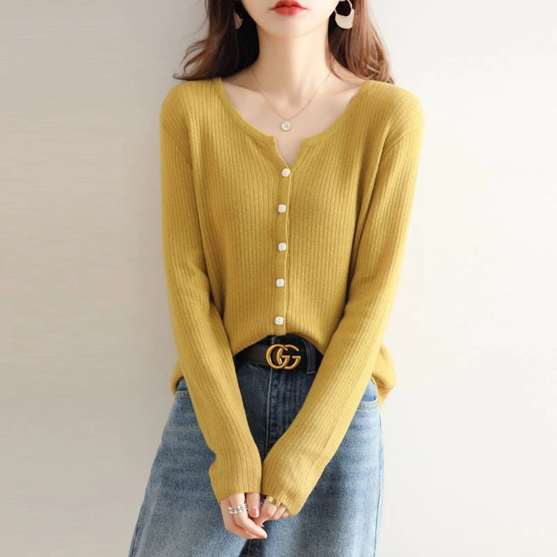 早秋休闲针织衫女开衫春秋外搭V领新毛衫修身薄款毛绒毛衣外套女