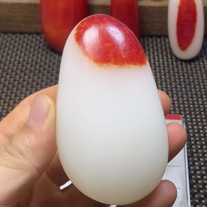 和田玉未镶嵌把件