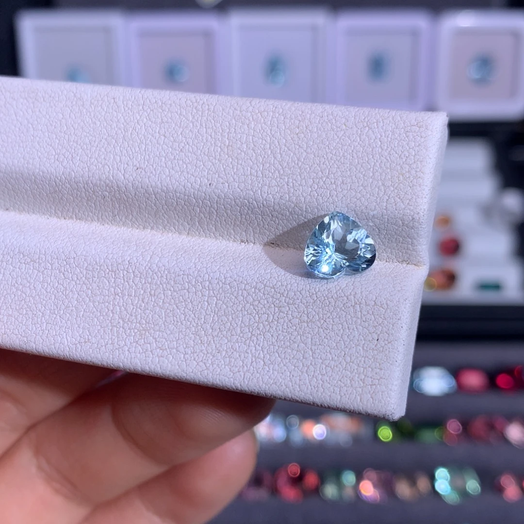 未镶嵌海蓝宝石笔搁1.3ct