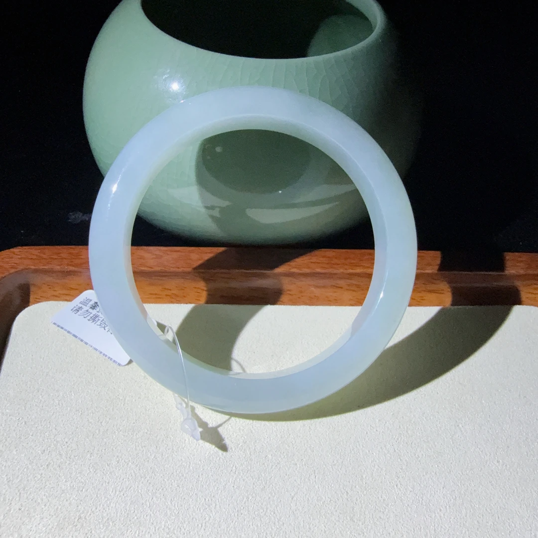 天然翡翠手镯圈口60